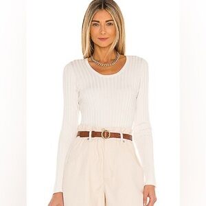 525 America Wide Rib Scoop Neck Long Sleeve Bodysuit in chalk size S